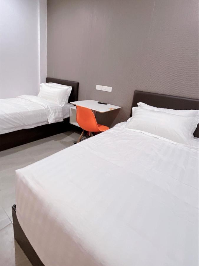 Hotel Decentraland Kuala Terengganu Ngoại thất bức ảnh